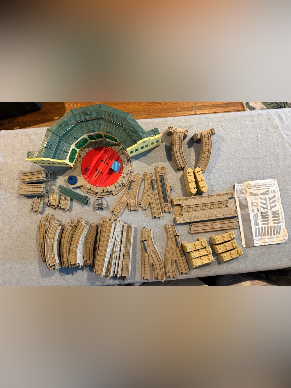 Thomas & Friends TrackMaster Roundhouse Turntable Track Bridge Huge Lot